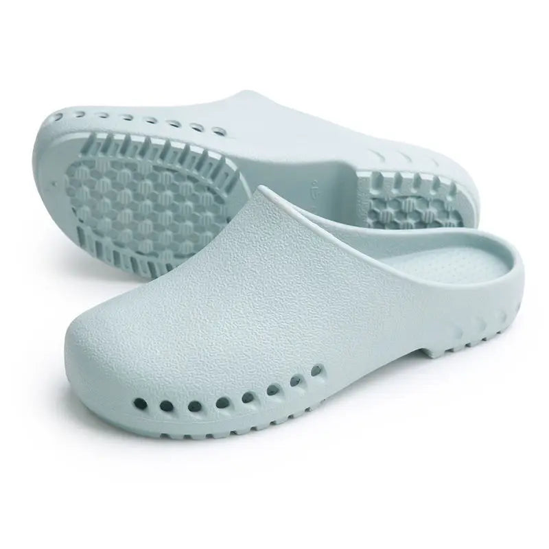 Nurse Shoes Woman Summer Clogs Surgical Shoes Non-slip Operating Room Slipper Lab Slipper Medical shoes for men Breathable