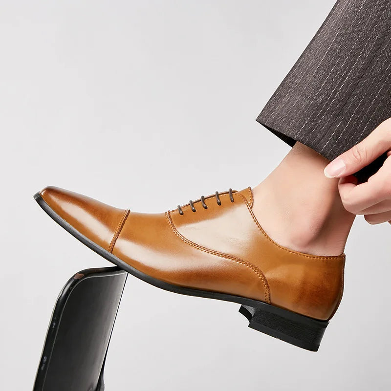 2025 Business New Fashion Men Dress Shoes Leather Men Wedding Oxford Shoes Lace-Up Office Suit Men's Casual Shoes Luxury Formal