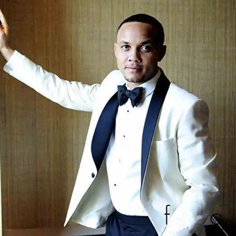 One Button Men Suits Silver and Black Groom Tuxedos Peak Satin Lapel Groomsmen Wedding Best Man ( Jacket+Pants+Bow Tie ) C686