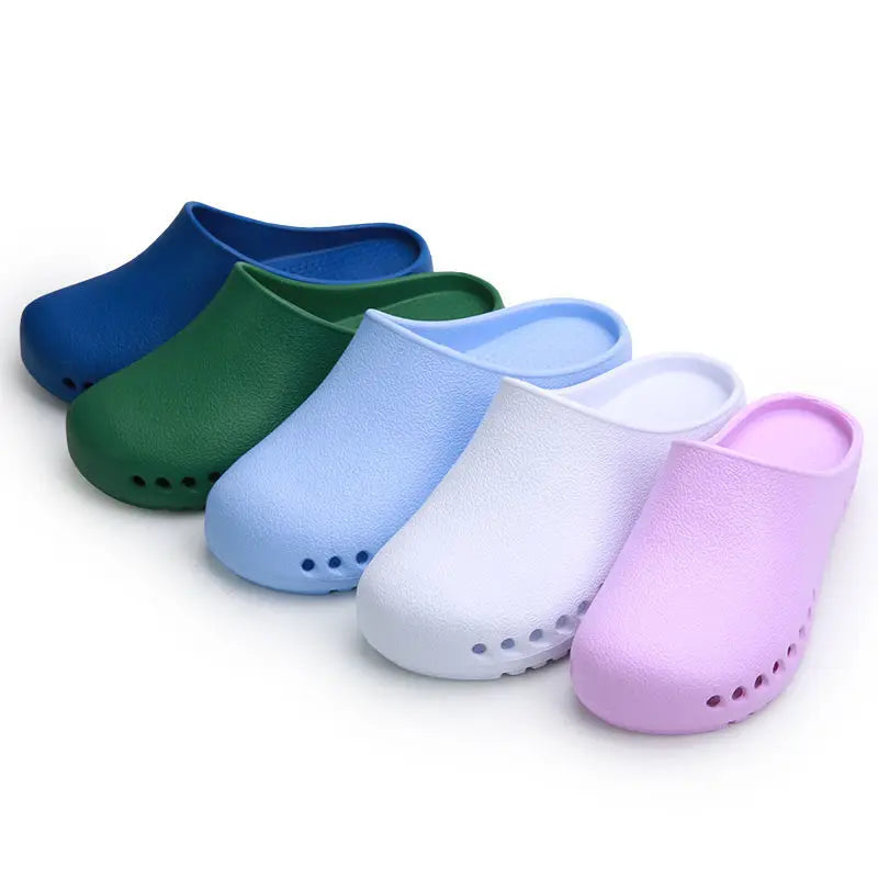 Nurse Shoes Woman Summer Clogs Surgical Shoes Non-slip Operating Room Slipper Lab Slipper Medical shoes for men Breathable