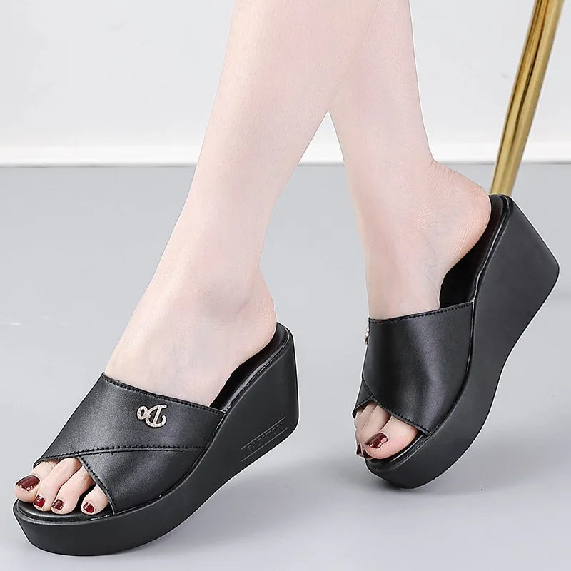 Women shoes Summer Fashion  leather Leisure shoes women platform wedges Fish Mouth Sandal Thick Bottom Slippers