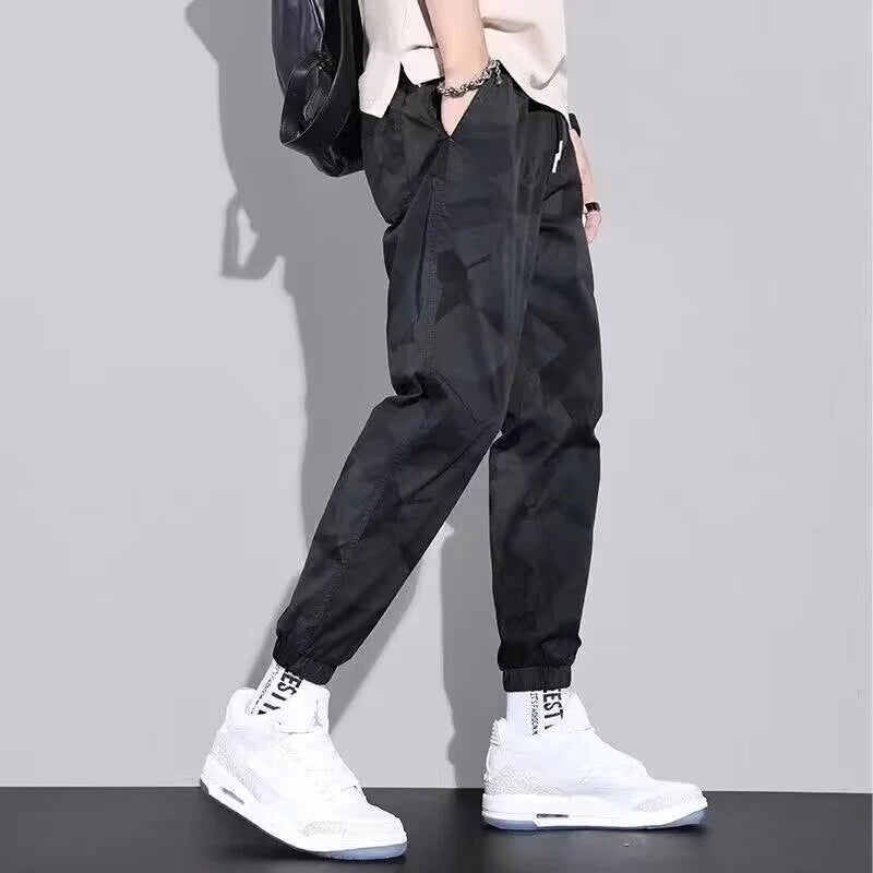 Men's Lightweight Hiking Climbing Pants Trend Camouflage Outdoor Sports Trousers Baggy Bound Feet Designer Casual Street Pants