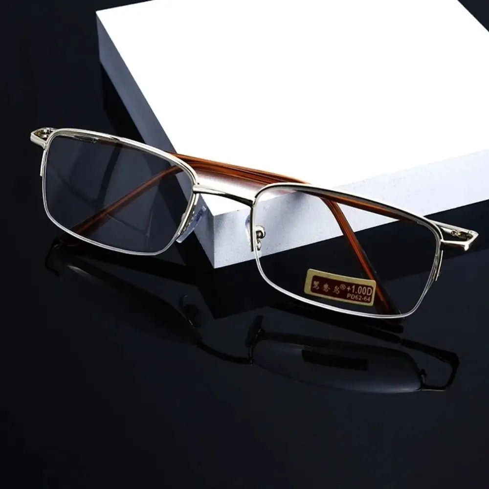 Men Square Reading Glasses Urltra-Light Eye Protection Presbyopic Eyewear Women Elegant Comfortable Eyeglasses +0.5~+4.0