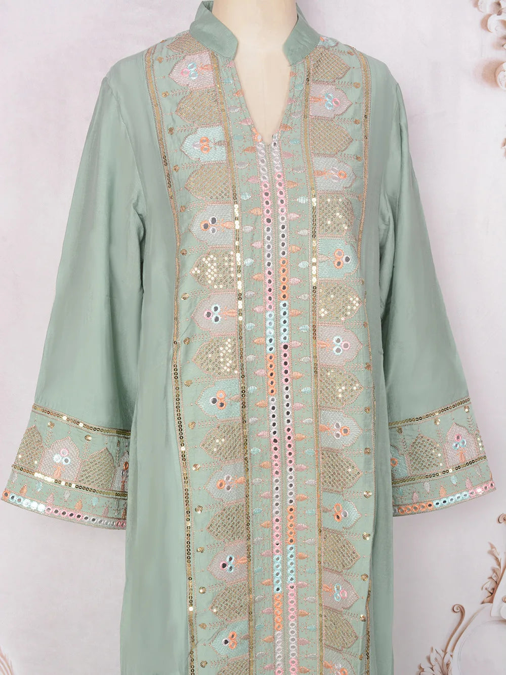 2025 Muslim Women Long Sleeve Kaftan Arabic Sequins Embroidered Party Evening Long Abaya Muslim Fashion Dresses Abaya Dubai