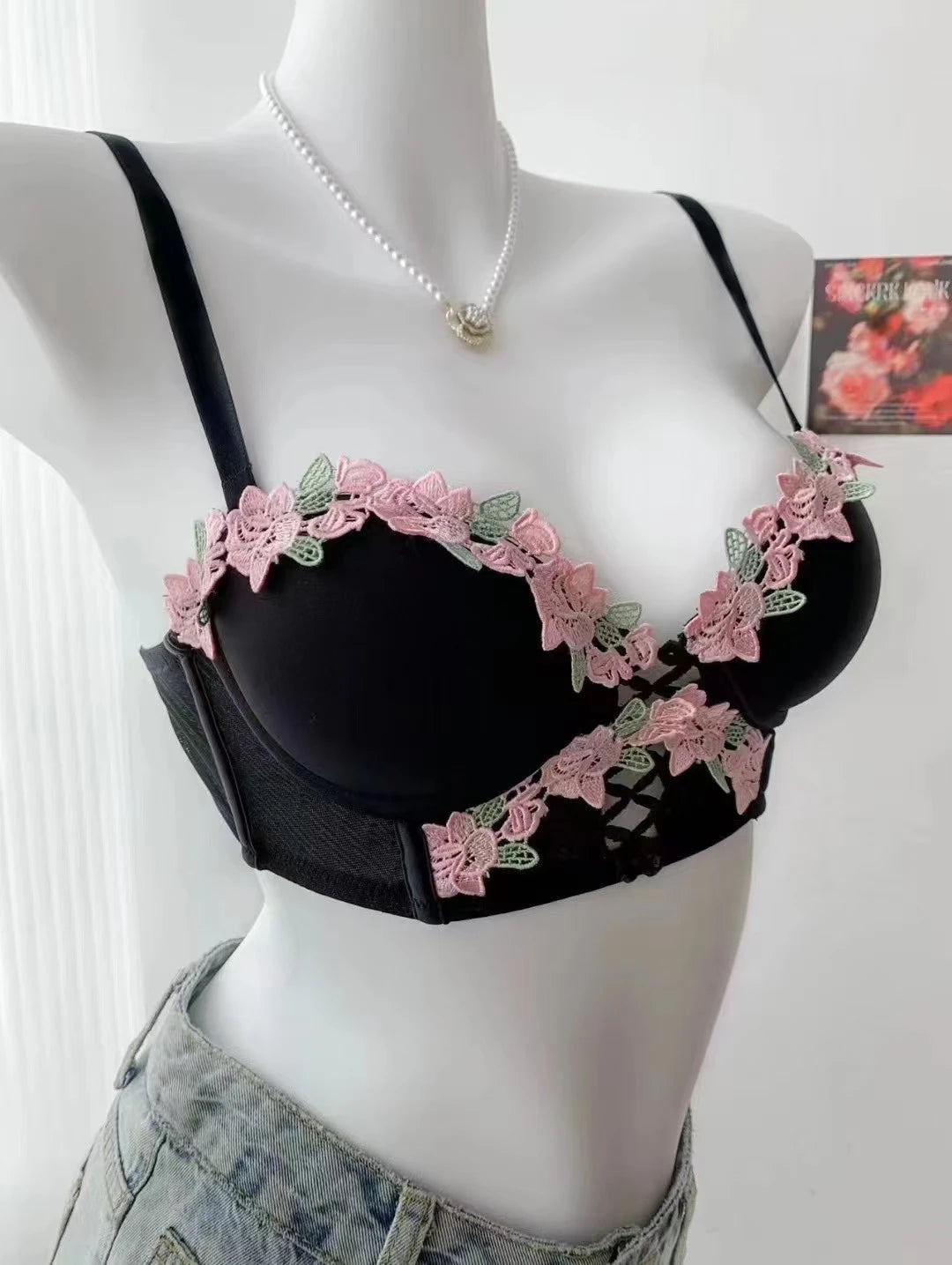 MOYISU London Anime Bralette - Delicate Wireless Bra for Set Teens, Japanese Summer Lingerie Small Bust Close-Fit Subtle Allure