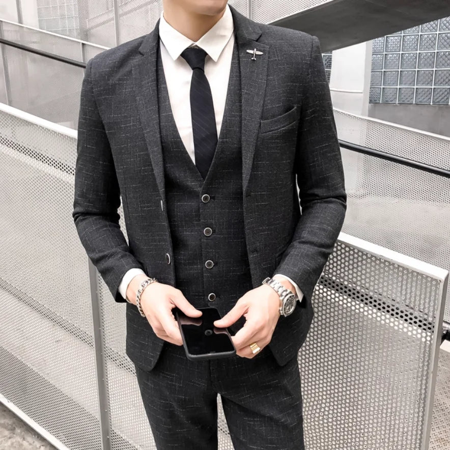 Men's Business Fitted Two-Button Suit Set Fashionable Versatile Trendy Three-Piece Ensemble for Groom Best Man Banquet Dress