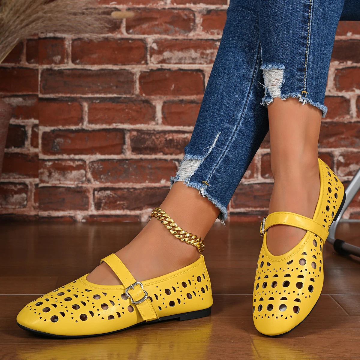 2026 Dress Women's Shoes New Fashion French Style Gir Round-toe Shoes Women's Hollow Out Flat Shoes Multicolor Big Size 42 57768
