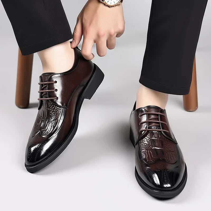 Luxury Brand Men's Glossy Leather Shoes High-end Banquet Dress Shoes Office Men's Pointed Business Shoes High-quality Versatile