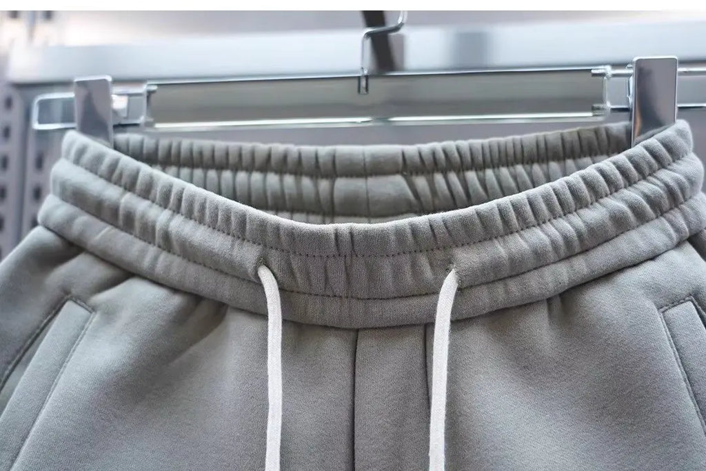 Men's Pants - Solid Color Casual Pants, Sweatpants, New Style Tapered Pants, Stretchy and Versatile Short Pants.