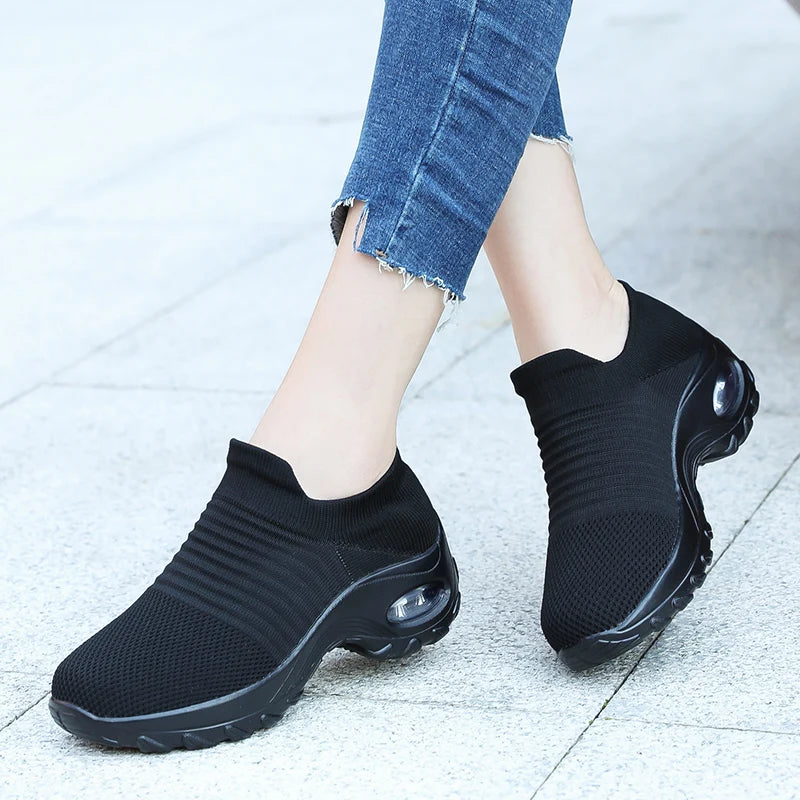 Women's Walking Trainers Fashion Fly Weaving Sock Sneakers Breathable Comfortable Nursing Shoes Casual Platform Loafers Non-Slip