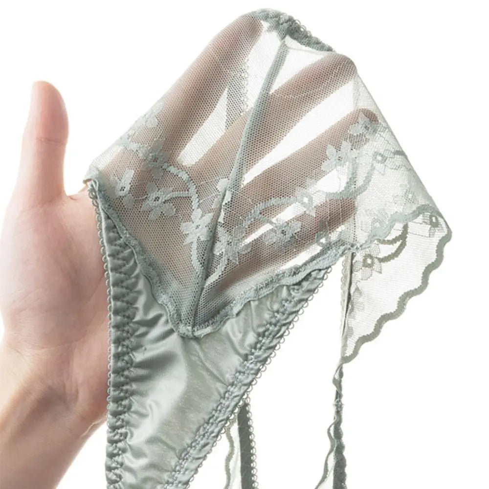 Breathable Seamless Fashion Design Ice Silk Fitness Girls Korean Style Underwear Women  Lingerie Low-Waist Thong Lace Panties
