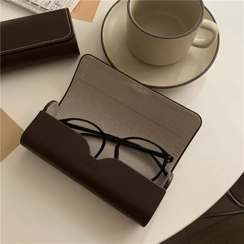 Vintage Coffee Eyeglass Case - Lightweight Portable Glasses Holder, Ideal for Travel and Everyday Use, Travel Accessory