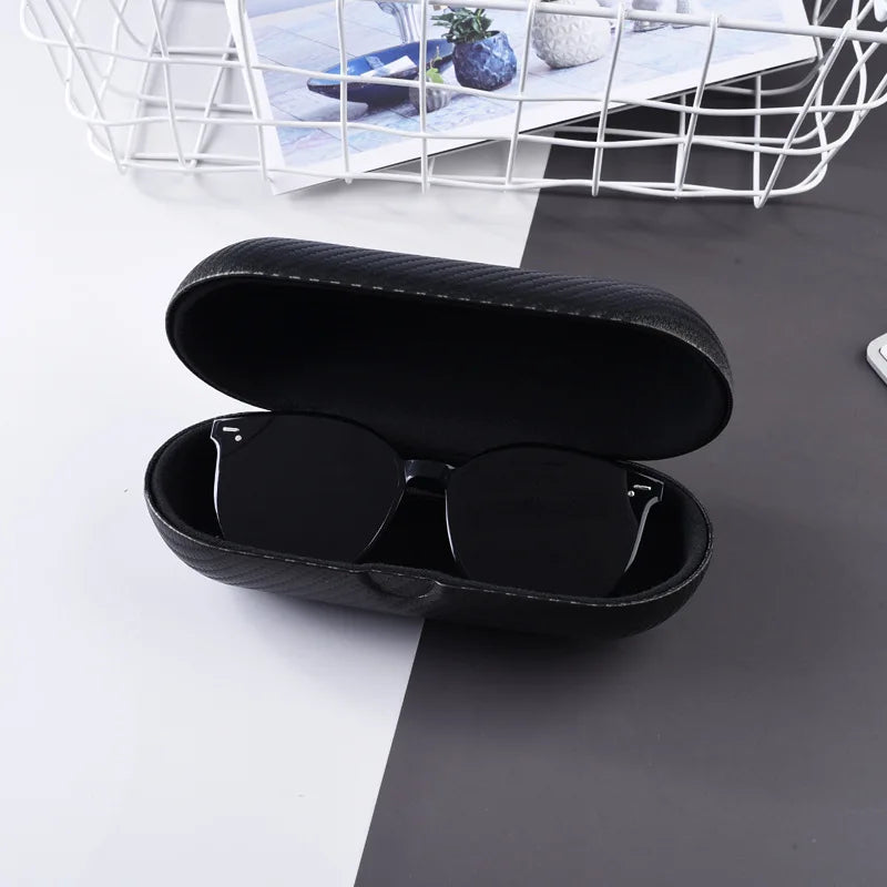 2022 New Carbon PU Leather Material Sunglass Case Black  Men Eyewear Case Ladies Glass Holder Protect Case