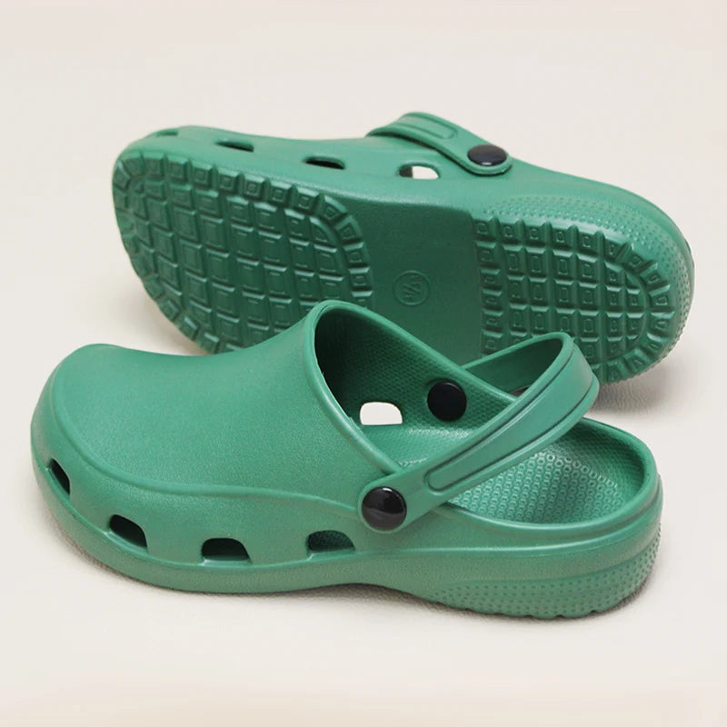 Professional Scrubs Clogs Ultra Light Nurse Work Shoes Anti Slip Pediatric Slippers Breathable Dentist Nursing Shoes 5X03-04