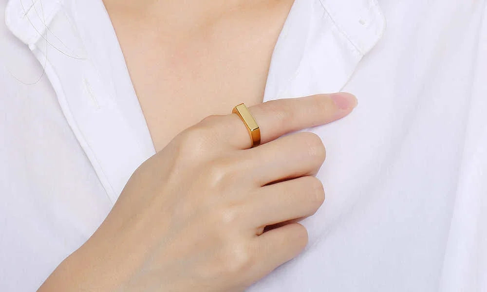 Elegant Personalized Name Bar Ring for Women Gold Color Stainless Steel Signet Stamp Ring Round Square Initial Custom Jewelry