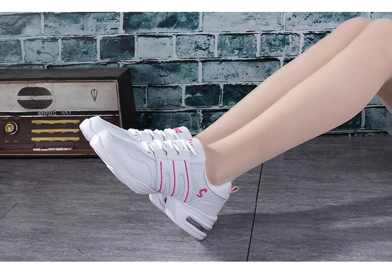 Dancing Shoes For Women Sports Feature Modern Jazz Dance Shoes Soft Outsole Breath Dance Shoes Female Waltz Sneakers Wholesale
