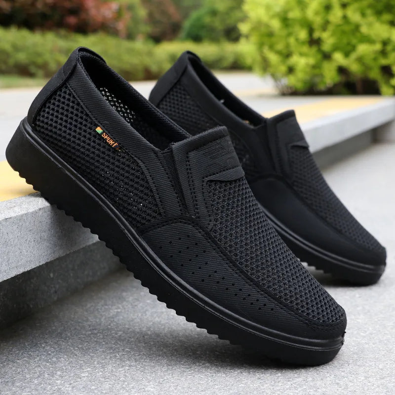 Men Casual Shoes Comfortable Sneakers Summer Breathable Men Loafers Non-slip Lightweight Men Shoes Outdoor Mesh Walking Shoes