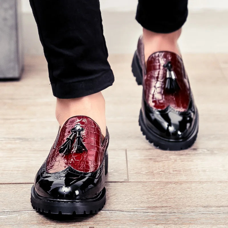 New Fashion Men's Dress Shoes Breathable Comfortable Leather Loafers Vintage Business Social Oxfords Zapatos De Vestir Hombre