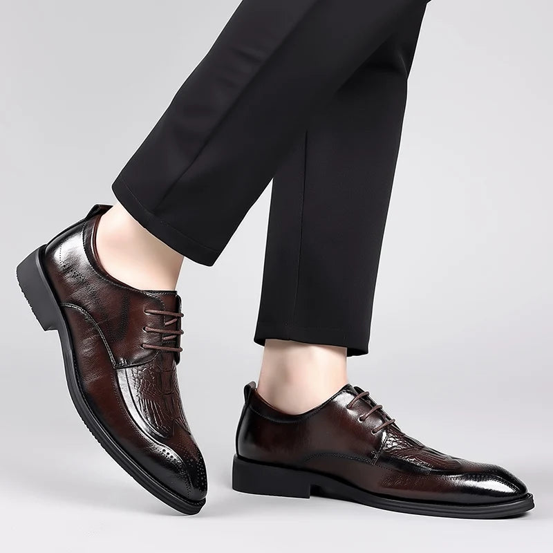 Luxury Brand Men's Glossy Leather Shoes High-end Banquet Dress Shoes Office Men's Pointed Business Shoes High-quality Versatile