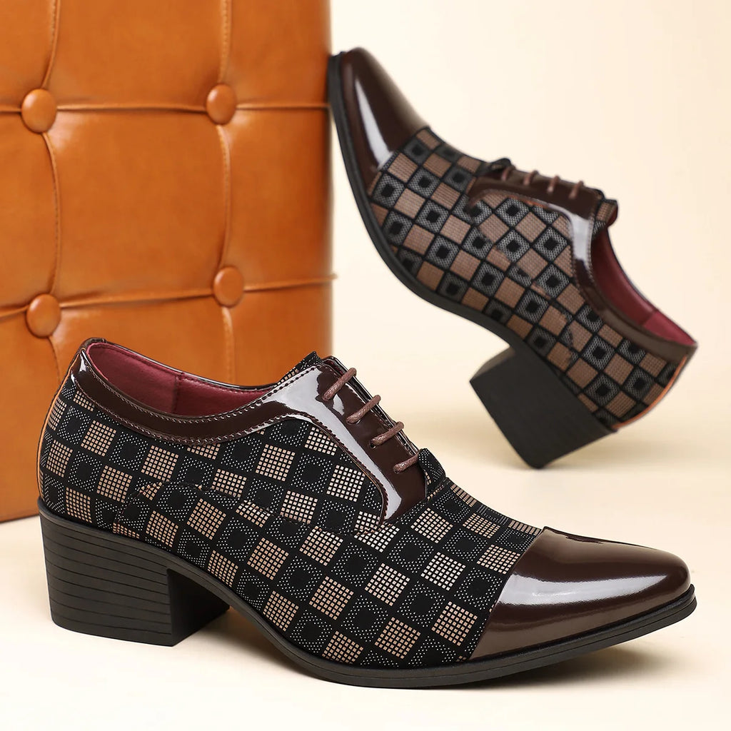 Big Size New Shoes for Men Dress Shoes British Style Checked Pointed Toe Leather Business Casual Shoes