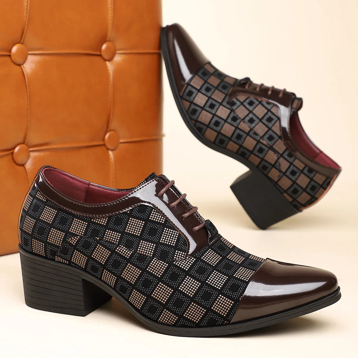 Big Size New Shoes for Men Dress Shoes British Style Checked Pointed Toe Leather Business Casual Shoes