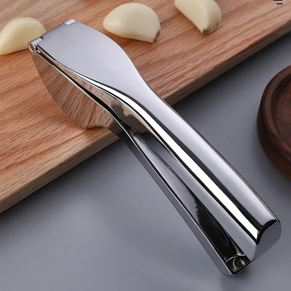 Garlic Press Stainless Steel Garlic Mincer Garlic Crusher Detachable Easy to Squeeze and Clean Kitchen Tools for Fine Garlic