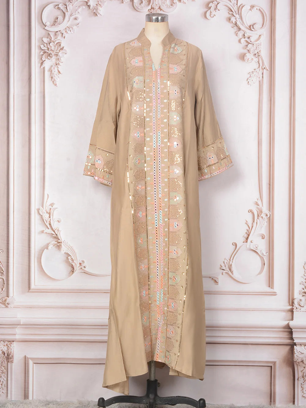 2025 Muslim Women Long Sleeve Kaftan Arabic Sequins Embroidered Party Evening Long Abaya Muslim Fashion Dresses Abaya Dubai