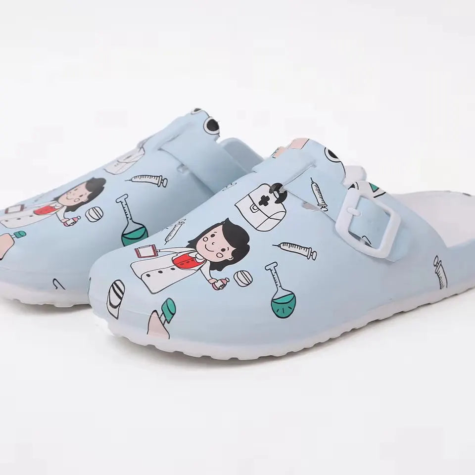 A Pair of New Summer Women's Slippers for Doctors and Nurses, Non-Slip, Wear-Resistant, Casual Closed-Toe Shoes, Versatile Sports Women's Slippers