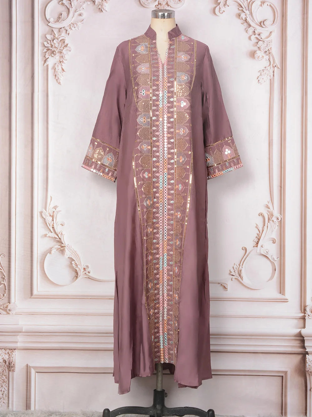 2025 Muslim Women Long Sleeve Kaftan Arabic Sequins Embroidered Party Evening Long Abaya Muslim Fashion Dresses Abaya Dubai