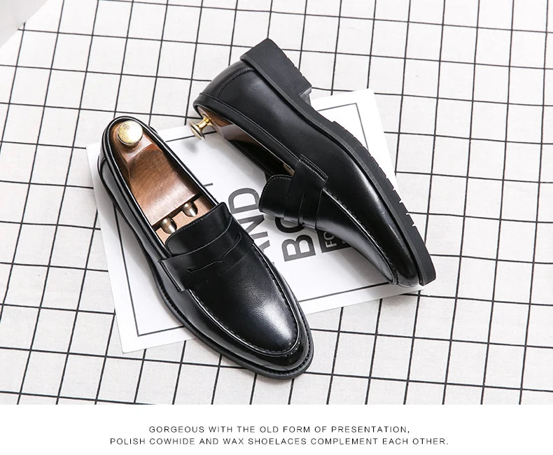 New soft leather breathable leather shoes men Europe station casual British style youth loafers with business bean shoes