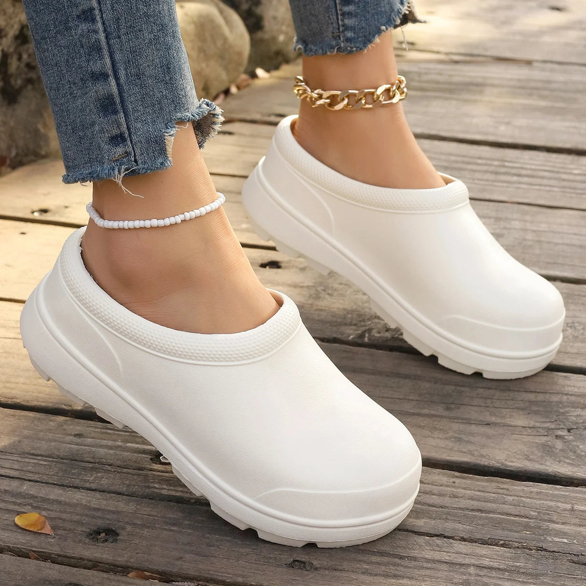 2026 Women's Large Water Shoes Nurse Shoes Chef Work Shoes Garden Shoe Fashion EVA Beach Sandals Kitchen Shoe 35-45