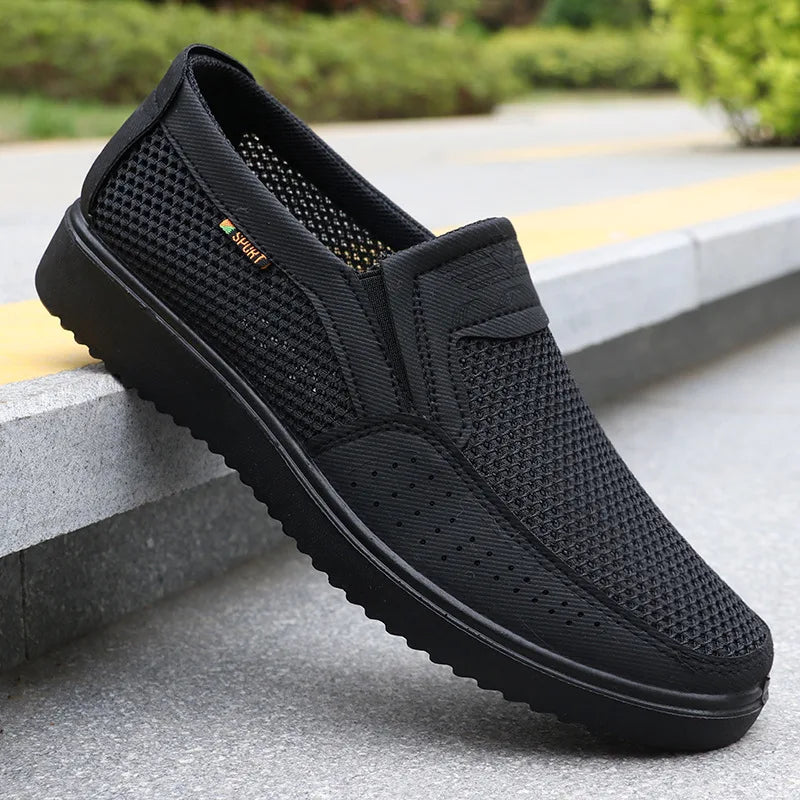 Men Casual Shoes Comfortable Sneakers Summer Breathable Men Loafers Non-slip Lightweight Men Shoes Outdoor Mesh Walking Shoes
