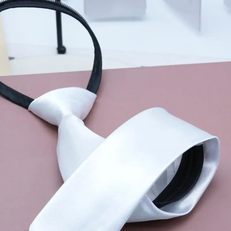 Fashionable Zippered Neck Tie in Classical Color for Wedding Parties and Everyday Wear White Silk Pre Tied Necktie