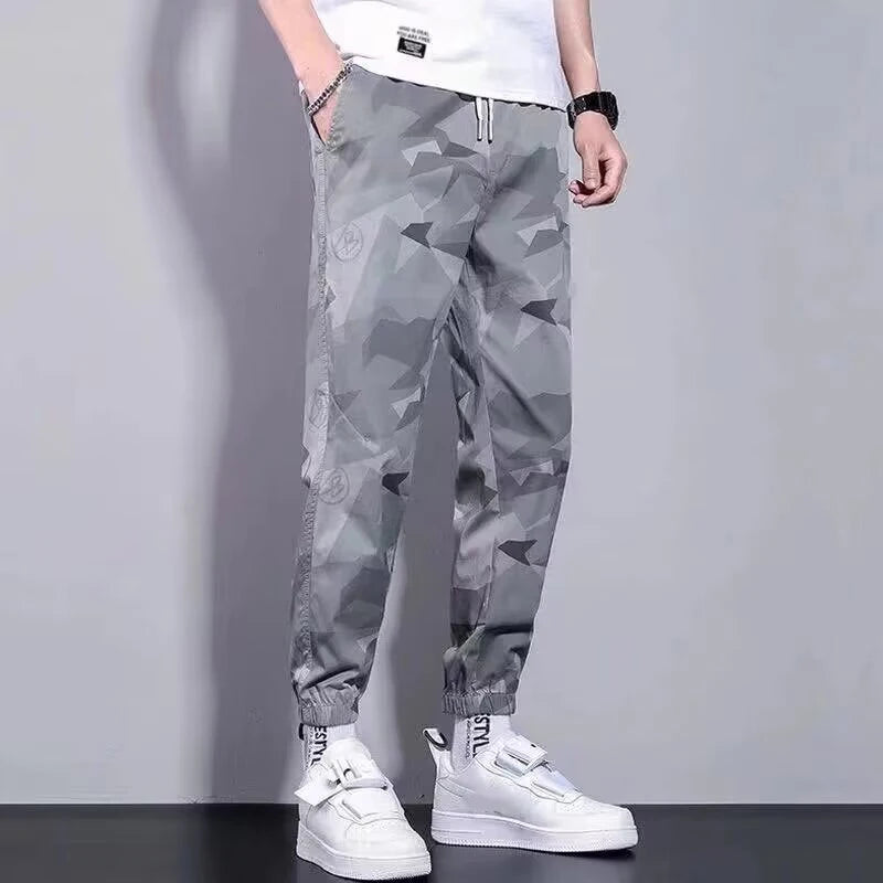 Men's Lightweight Hiking Climbing Pants Trend Camouflage Outdoor Sports Trousers Baggy Bound Feet Designer Casual Street Pants