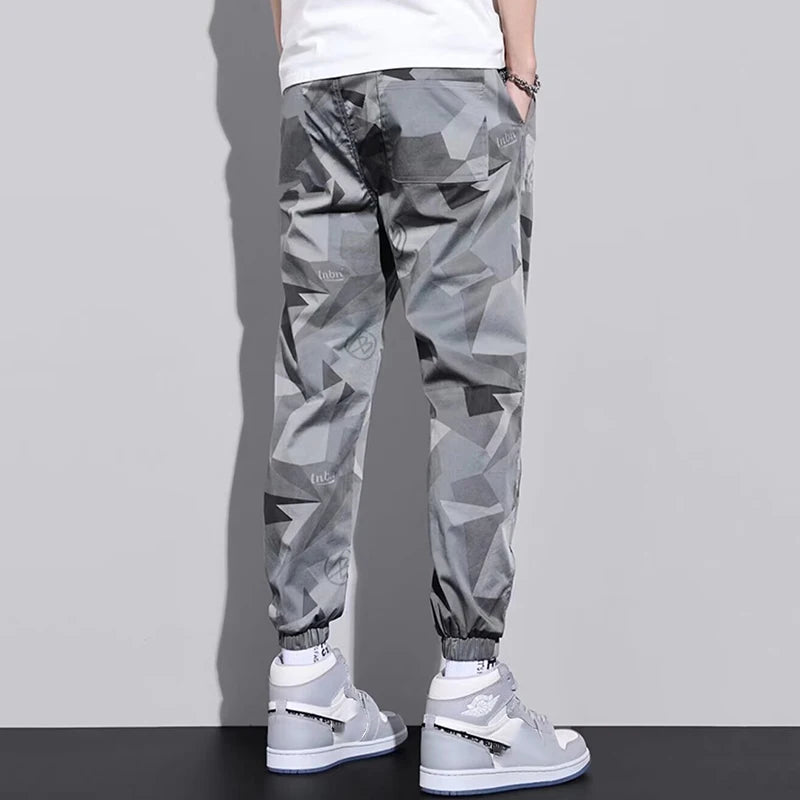 Men's Lightweight Hiking Climbing Pants Trend Camouflage Outdoor Sports Trousers Baggy Bound Feet Designer Casual Street Pants