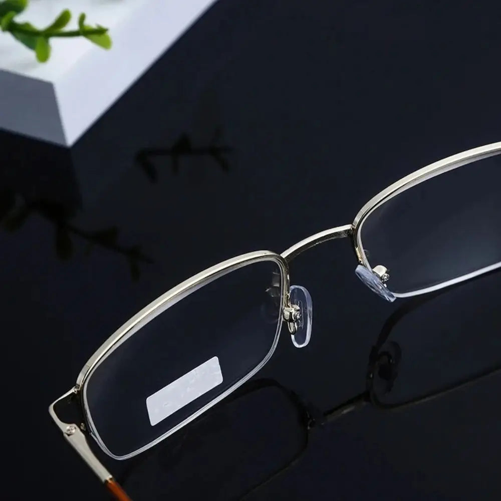 Men Square Reading Glasses Urltra-Light Eye Protection Presbyopic Eyewear Women Elegant Comfortable Eyeglasses +0.5~+4.0
