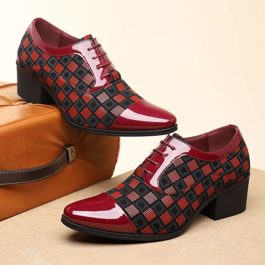 Big Size New Shoes for Men Dress Shoes British Style Checked Pointed Toe Leather Business Casual Shoes
