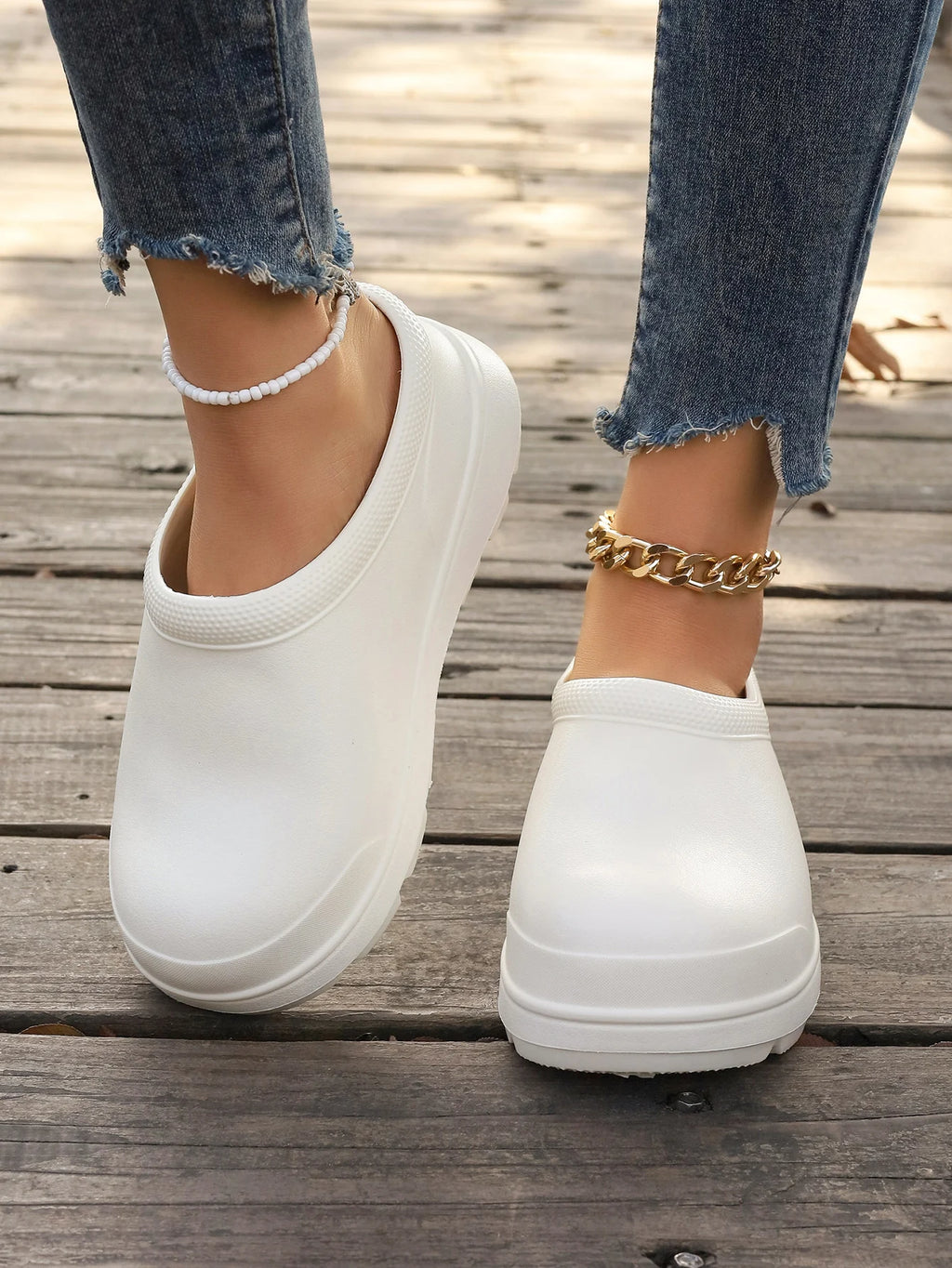 2026 Women's Large Water Shoes Nurse Shoes Chef Work Shoes Garden Shoe Fashion EVA Beach Sandals Kitchen Shoe 35-45