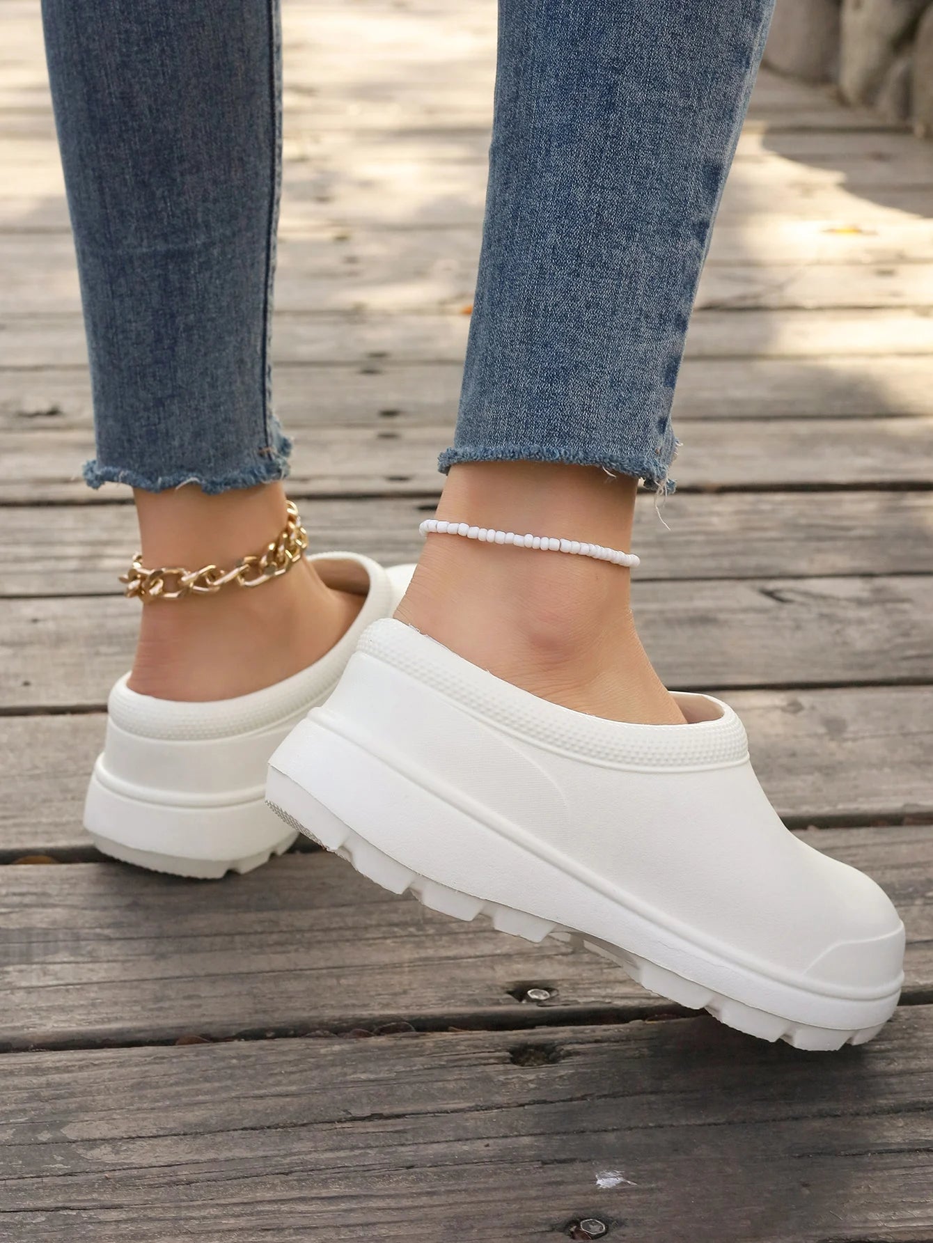 2026 Women's Large Water Shoes Nurse Shoes Chef Work Shoes Garden Shoe Fashion EVA Beach Sandals Kitchen Shoe 35-45