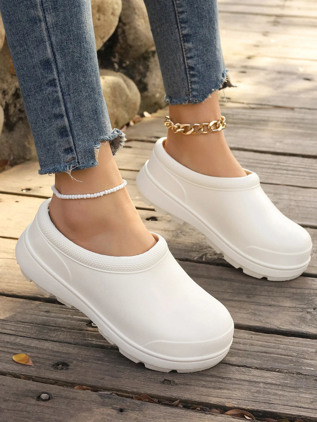 2026 Women's Large Water Shoes Nurse Shoes Chef Work Shoes Garden Shoe Fashion EVA Beach Sandals Kitchen Shoe 35-45