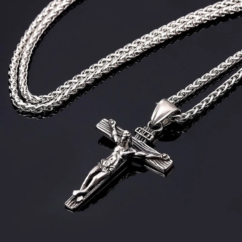 Men's European and American Personalized Religious Jesus Cross Necklace Fashionable Golden Cross Pendant Necklace Jewelry Gift
