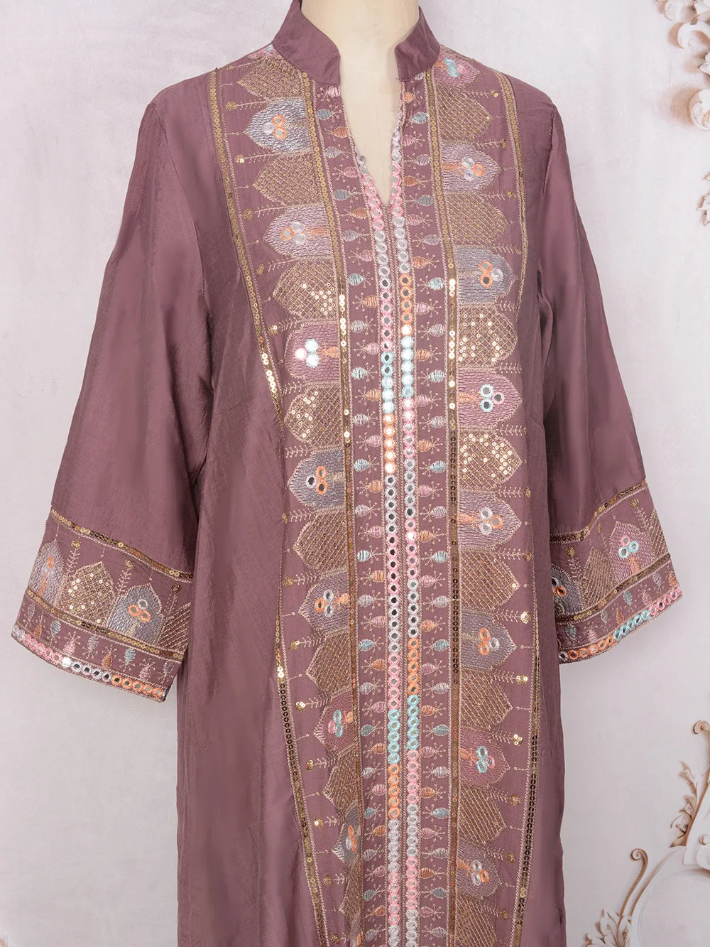 2025 Muslim Women Long Sleeve Kaftan Arabic Sequins Embroidered Party Evening Long Abaya Muslim Fashion Dresses Abaya Dubai