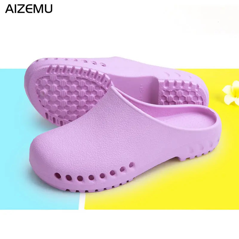 Nurse Shoes Woman Summer Clogs Surgical Shoes Non-slip Operating Room Slipper Lab Slipper Medical shoes for men Breathable