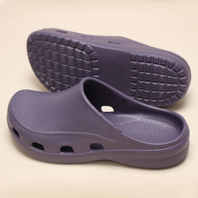 Professional Scrubs Clogs Ultra Light Nurse Work Shoes Anti Slip Pediatric Slippers Breathable Dentist Nursing Shoes 5X03-04