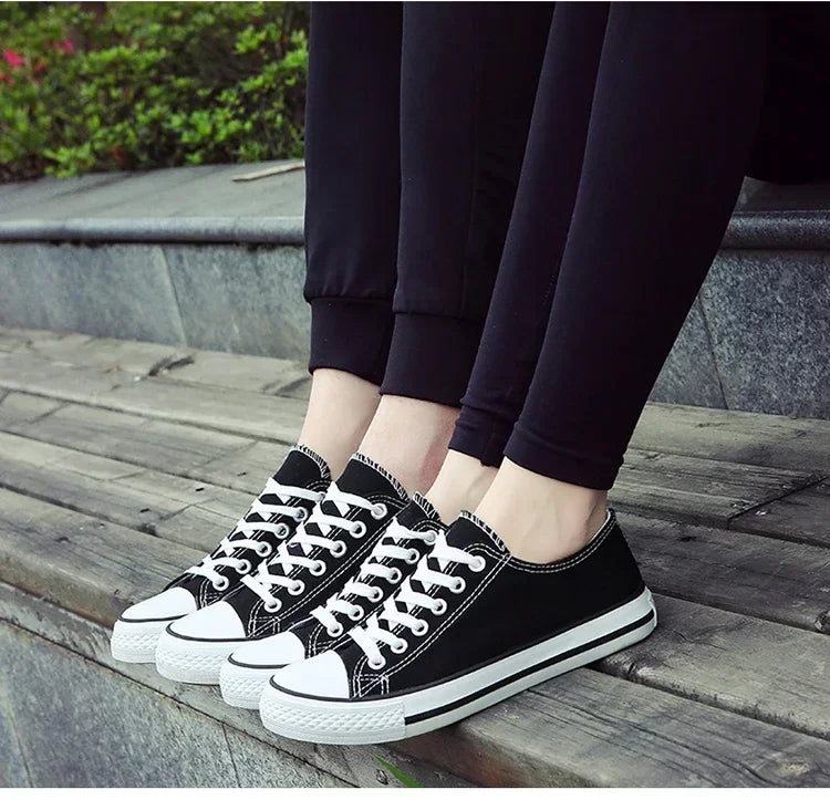 2025 Men Canvas Shoes Lace-up Athletic Leisure Sneaker Fashion Breathable High Top Canvas Vulcanized Shoes Zapatos De Hombre
