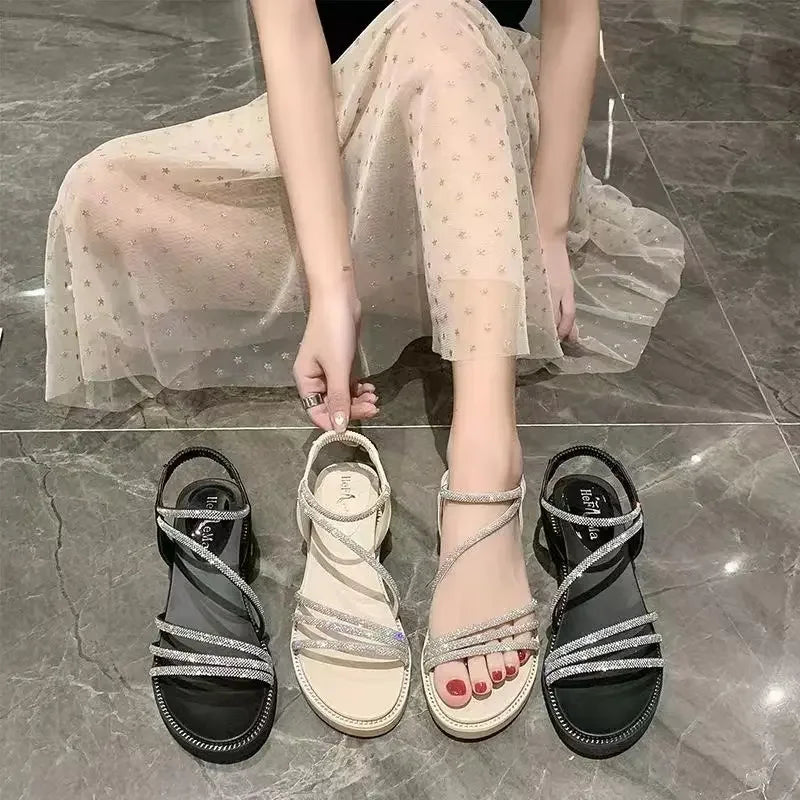 New Women's Shoes: Fashionable, Casual, and Versatile Flat Sandals
