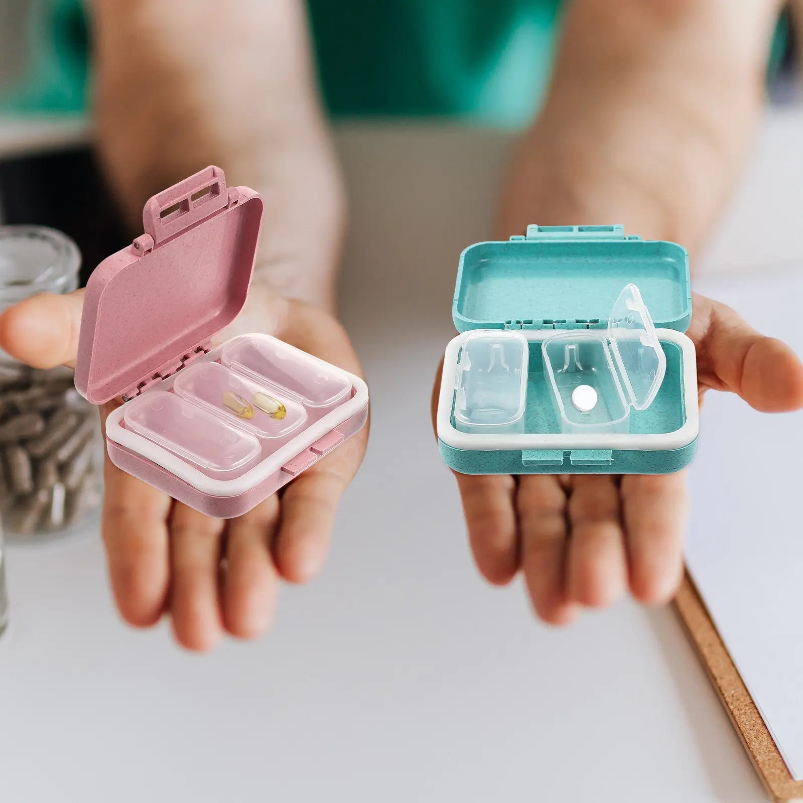 2Pcs Food-Grade Portable Pill Organizer with 3 Individual Compartments Sealed Travel Medicine Case Multi-Grid Daily Storage