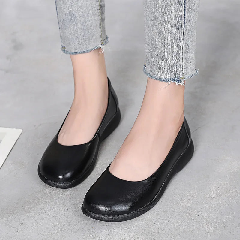 2025 Women Shoes Genuine Leather Spring New Dress Shoes Women Large Size Low Heels Office Lady Shoes