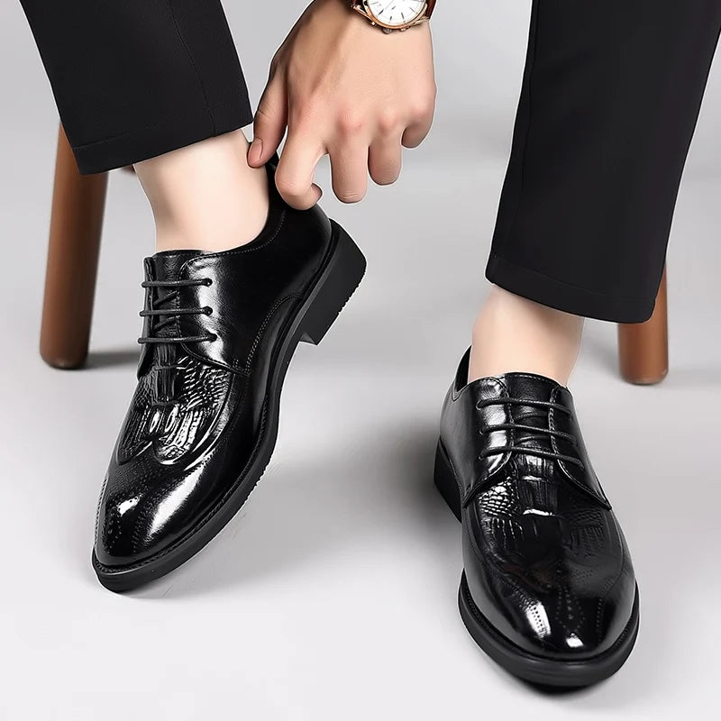 Luxury Brand Men's Glossy Leather Shoes High-end Banquet Dress Shoes Office Men's Pointed Business Shoes High-quality Versatile
