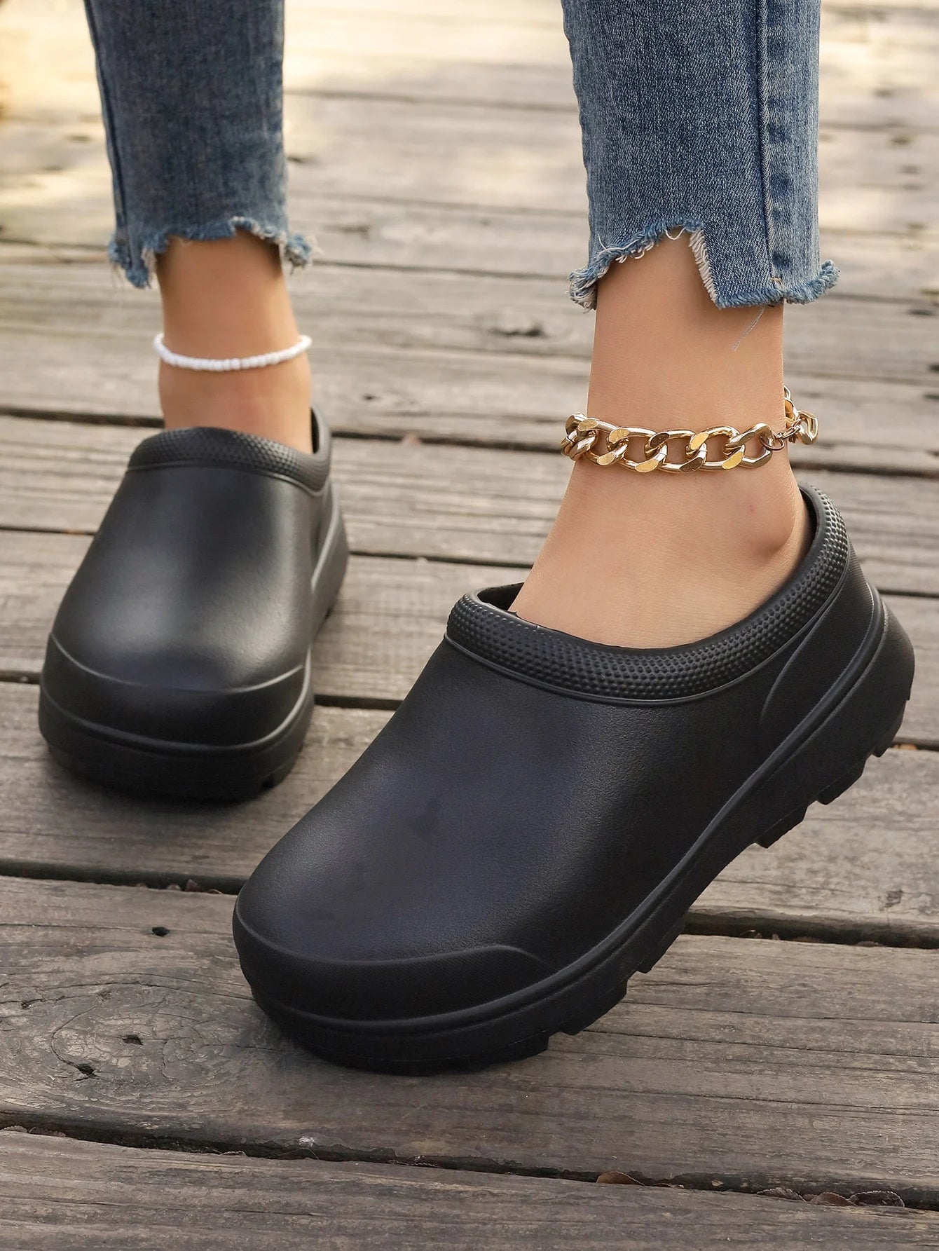 2026 Women's Large Water Shoes Nurse Shoes Chef Work Shoes Garden Shoe Fashion EVA Beach Sandals Kitchen Shoe 35-45